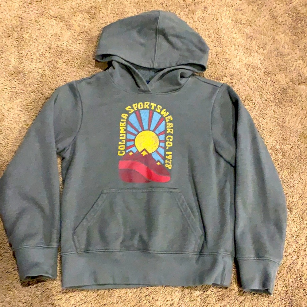 Columbia‎ hoodie.